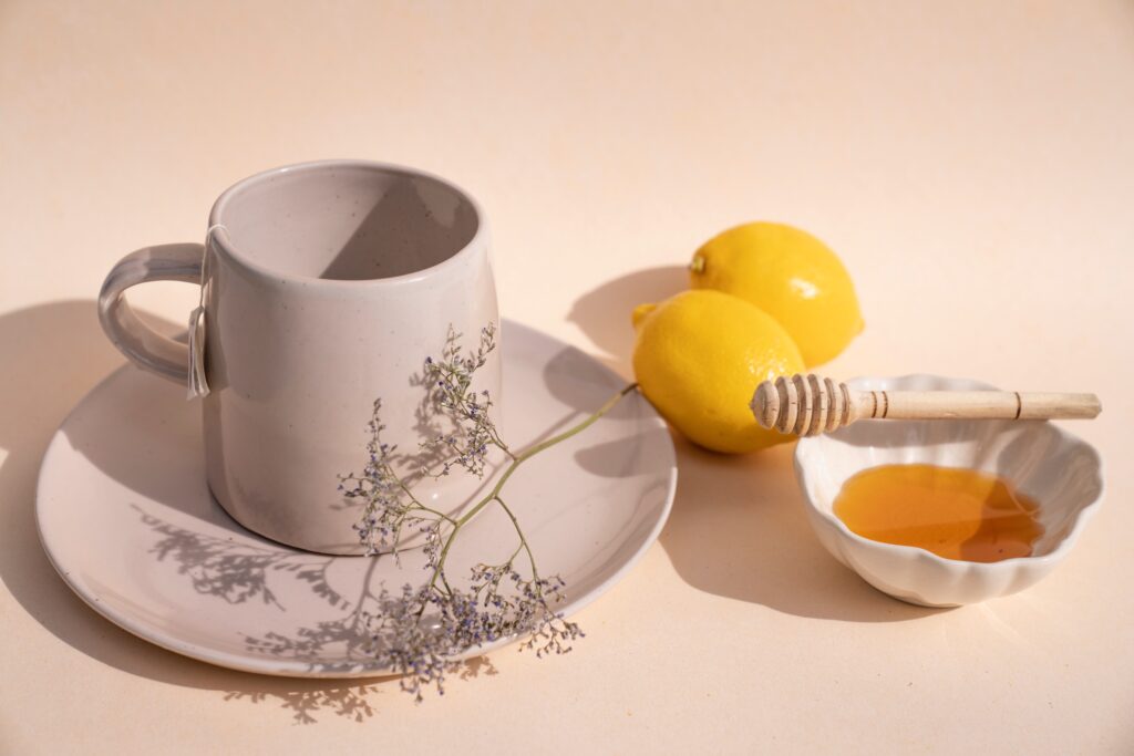 natural remedies, honey, lemon, honey and lemon, natural ingredients 
